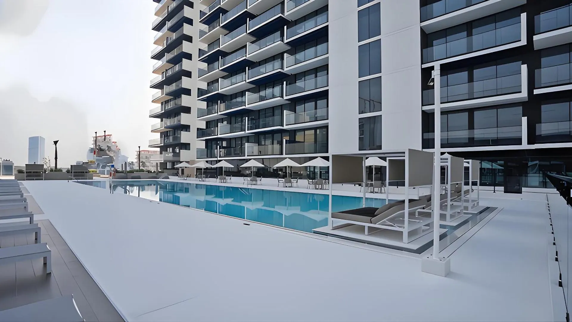 Rbe Vacation Homes-Enjoy Marina View- Binghatti Corner Dubai